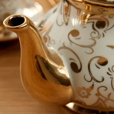 Theiere-Anglaise-en-Porcelaine-Blanche-et-Doree-1L-1686931137175