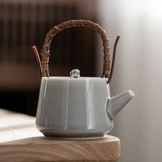 Théière Japonaise Haute en Porcelaine Grise 200ML – Image 4