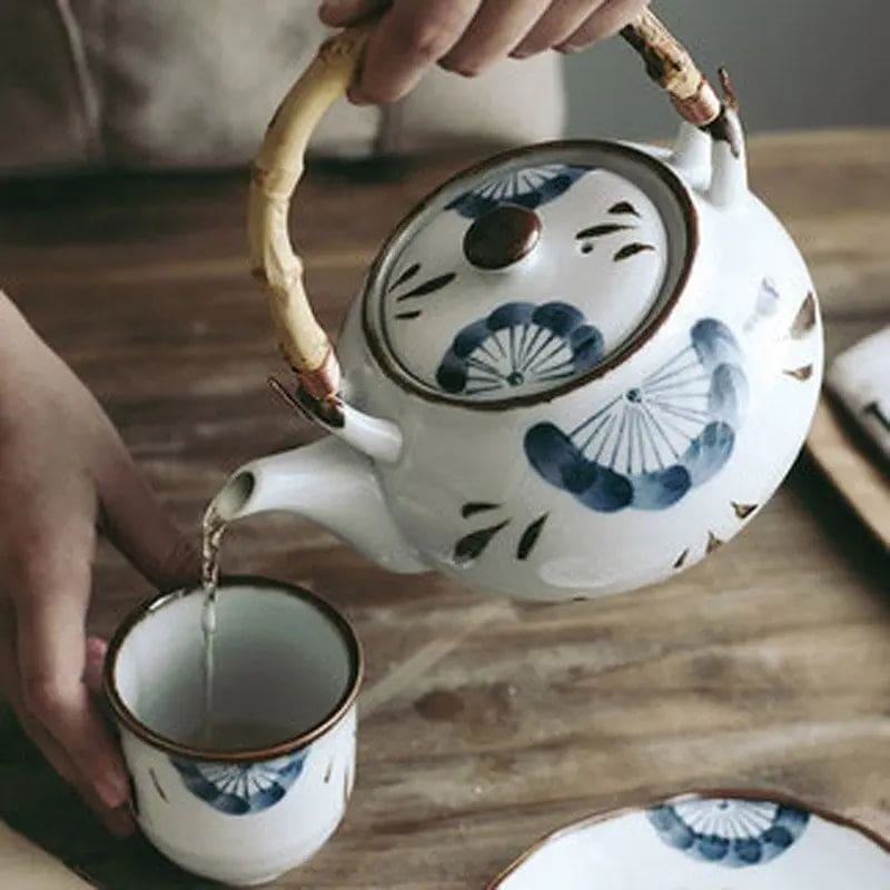 Theiere-Japonaise-en-Porcelaine-Blanche-et-Bleue-500ML-1665509600